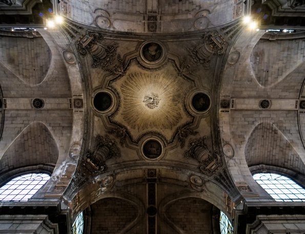 CROISEE DU TRANSEPT 