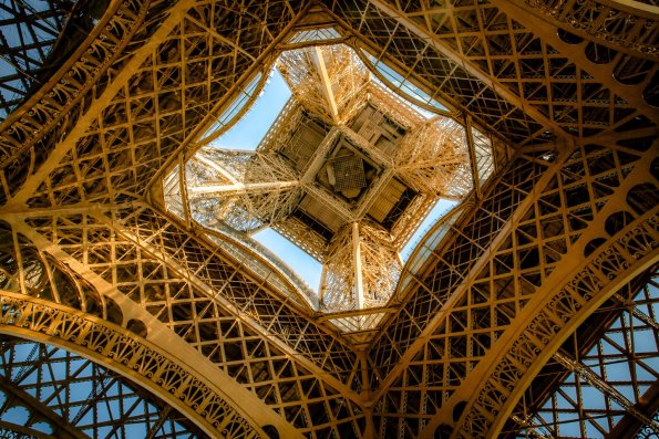 Sous la jupe de la dame de Paris
